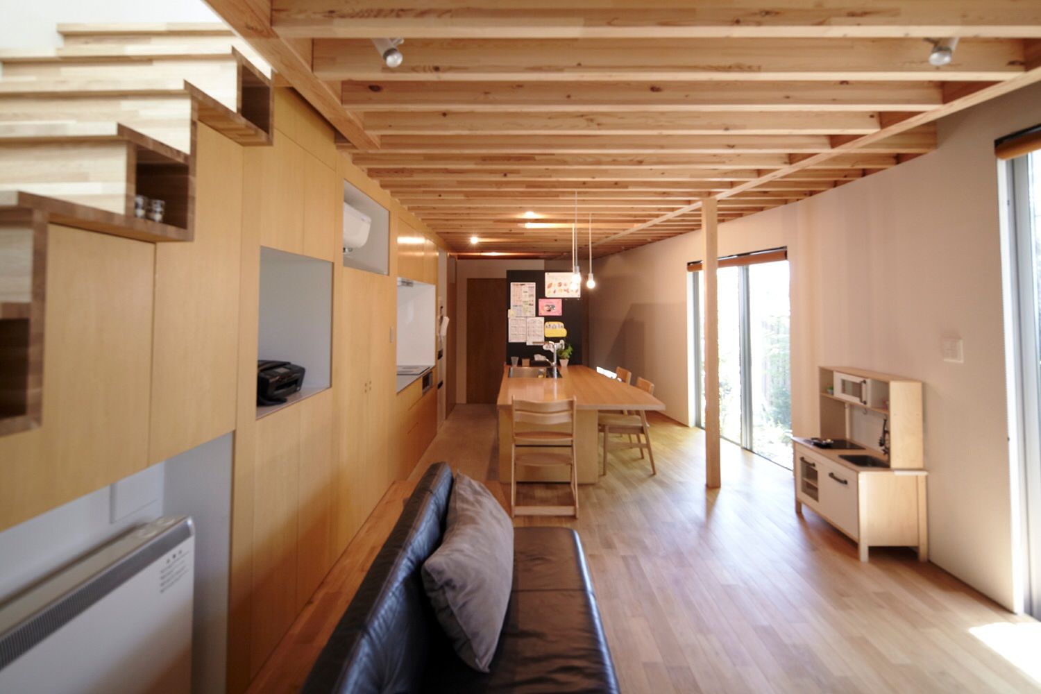 シキナミカズヤ建築研究所の施工事例｜地方移住で叶える木造住宅。自然と調和し、感情を揺さぶる設計で普遍的な居心地を生む住まい セタガヤの家