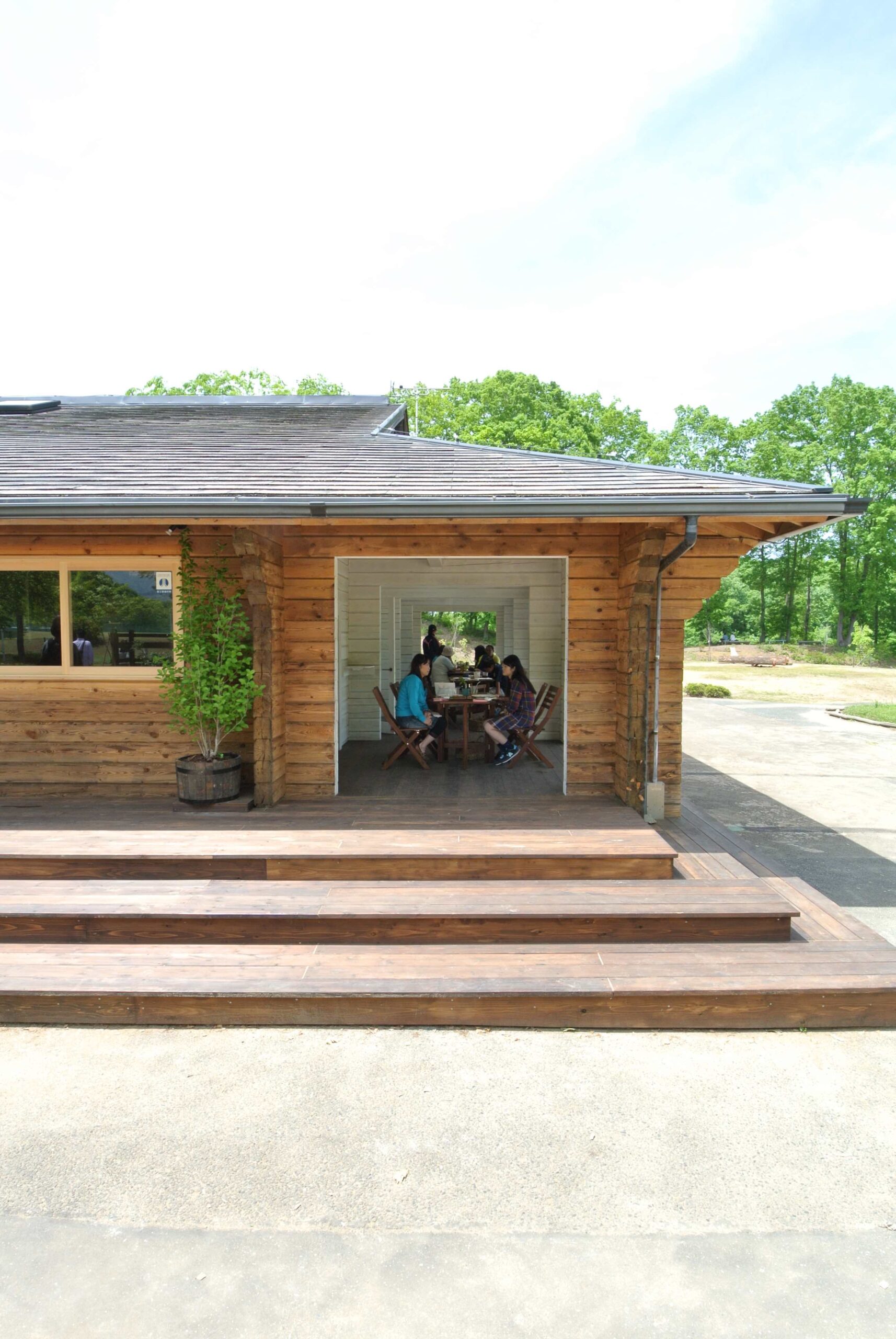 シキナミカズヤ建築研究所の施工事例｜地方移住で叶える木造住宅。自然と調和し、感情を揺さぶる設計で普遍的な居心地を生む住まい