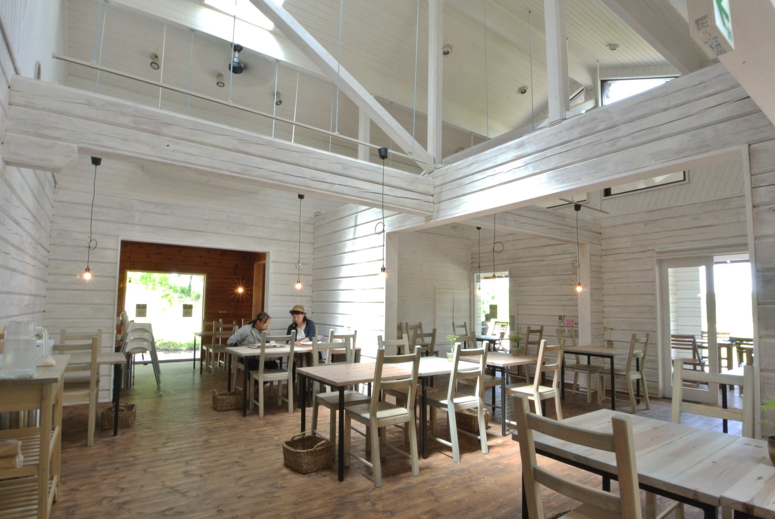 シキナミカズヤ建築研究所の施工事例｜地方移住で叶える木造住宅。自然と調和し、感情を揺さぶる設計で普遍的な居心地を生む住まい