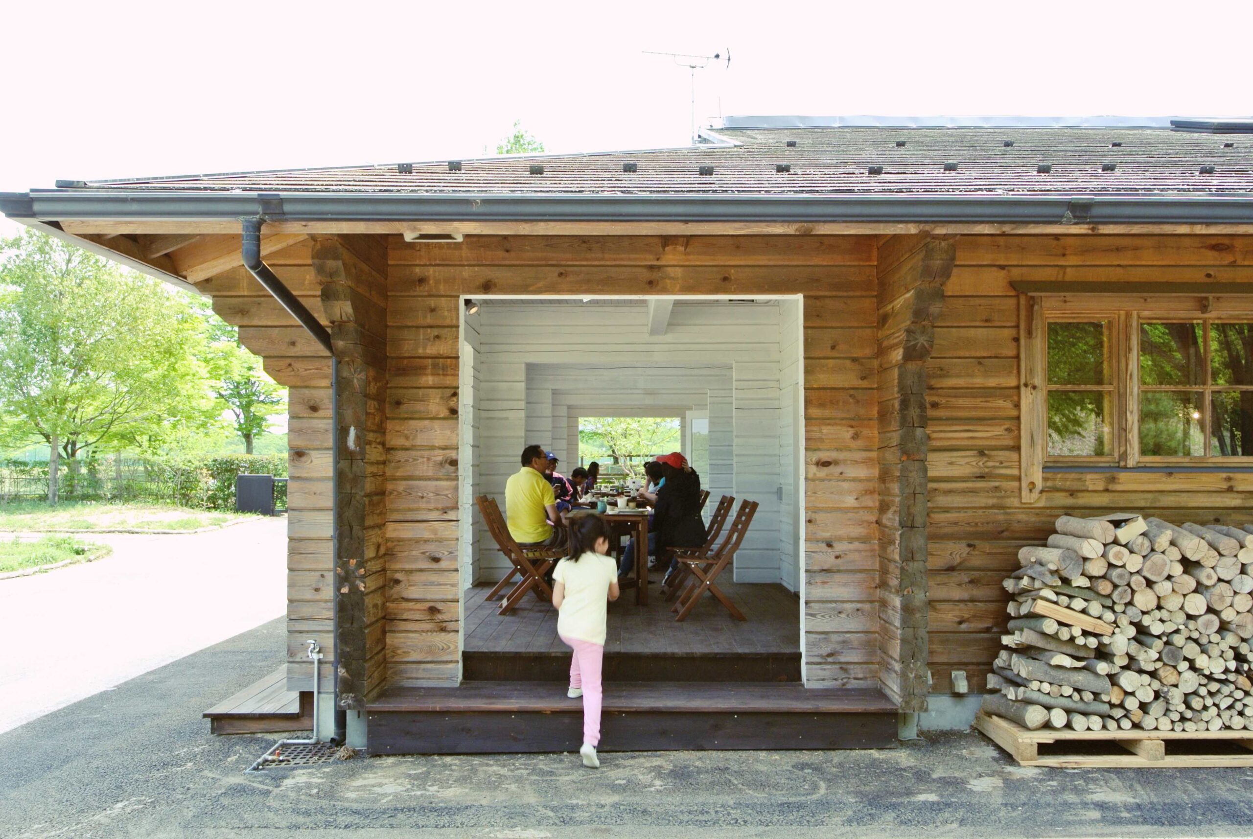 シキナミカズヤ建築研究所の施工事例｜地方移住で叶える木造住宅。自然と調和し、感情を揺さぶる設計で普遍的な居心地を生む住まい